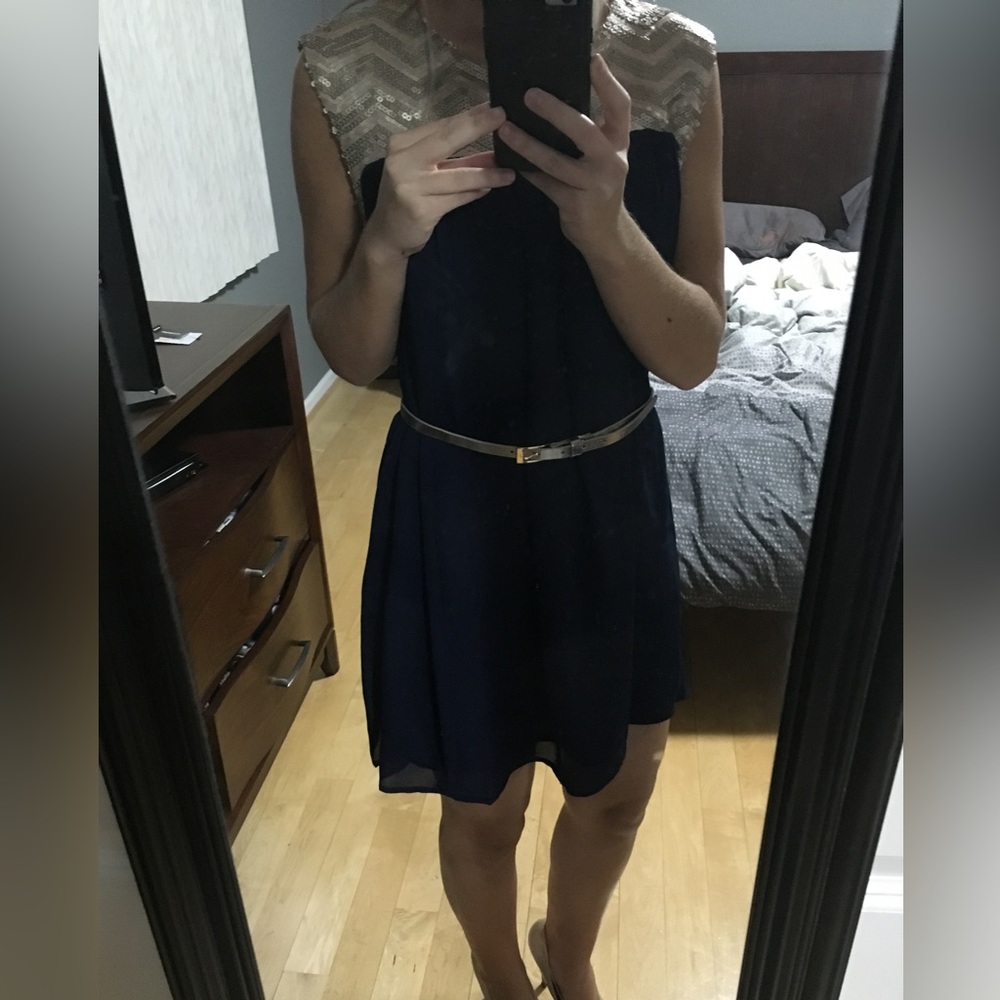 NWT Ethereal by Paper Crane Navy Shift Dress with Gold Sequin Size Small